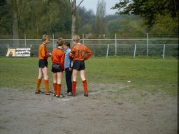 0DIA 1985 RAVA PUPS 1